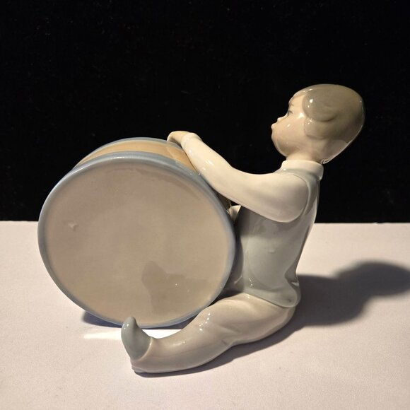 Lladro Drummer Boy figurine, Boy with Drum, porcelain drum figurine MINT SPAIN - Picture 2 of 7